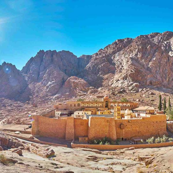 رحلة جبل موسى ودير سانت كاثرين ودهب